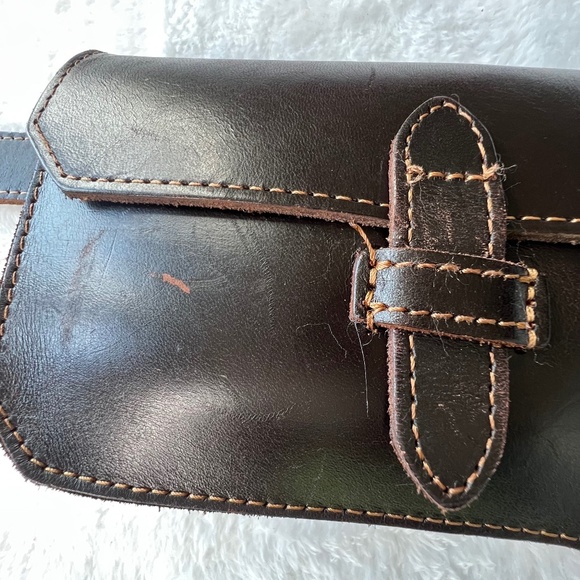 Banana Republic Heritage Leather Belt Bag in Dark Expresso Brown - Picture 3 of 16